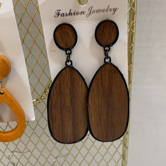 Four pair of earrings. Two are solid wood & walnut color have metal trim detail - Picture 4 of 11